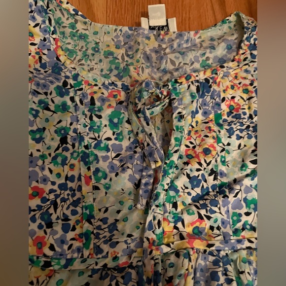 Flower print top - Picture 3 of 8